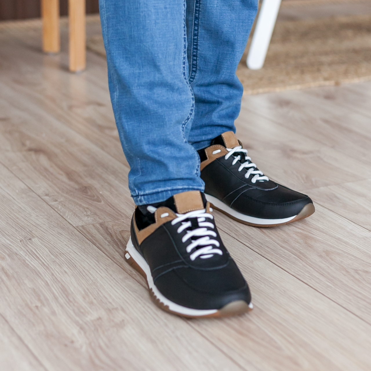 Кросівки чоловічі чорного кольору на рівній підошві “Style Shoes”