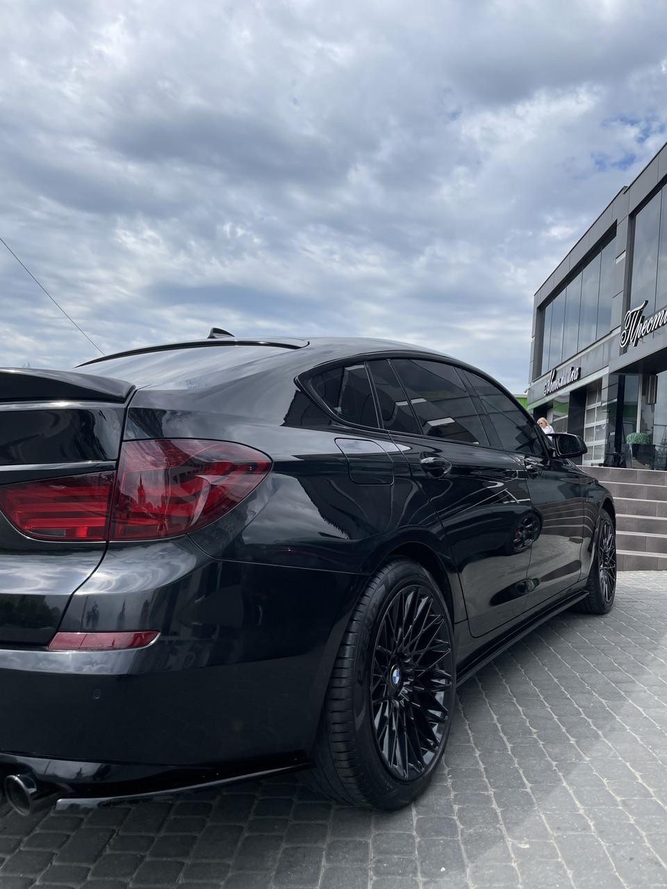 Пороги BMW F07 GT елерон тюнінг обвіс