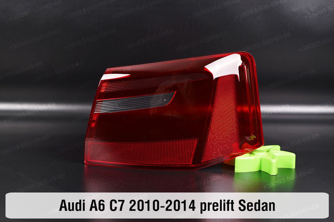 Скло заднього ліхтаря зовнішнє в крилі Audi A6 C7 Sedan (2010-2014) дорест праве