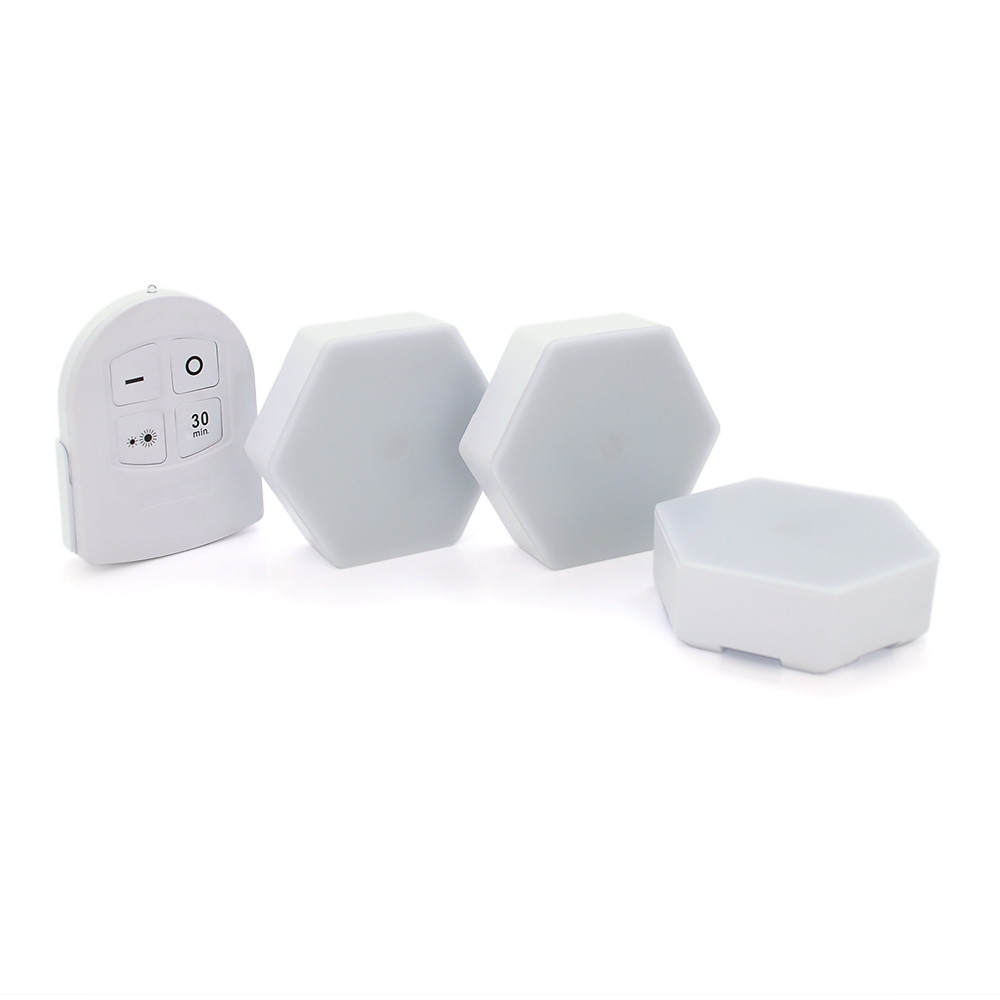 Ліхтар переносний YT-311+ пульт, 3 режими, 3*6LED, таймер, живлення від 3*ААА(не входить до комплекту), Blister