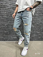 Мужские джинсы МОМ рваные (светло-синие) молодежные свободные комфортные с протертостями в стиле ГРАНЖ s9235
