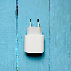 Мережевий зарядний пристрій USB-C Apple 20W EU