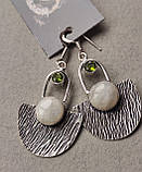 Сережки місячний камінь коло та перидот. Кульчики з адуляру та хризоліту. Індія., фото 4