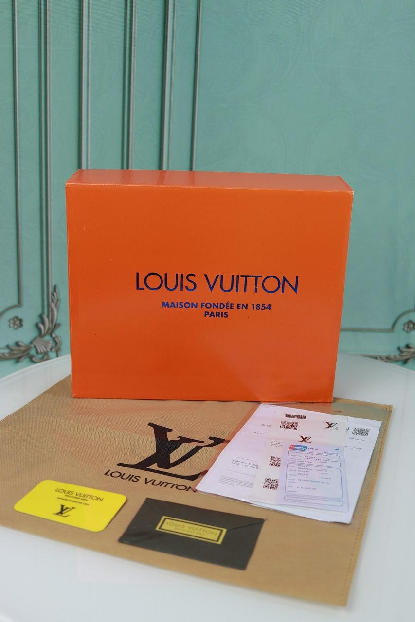 Фірмове паковання Louis Vuitton, паковання на подарунок. Подарункова брендова упаковка Луї вінон