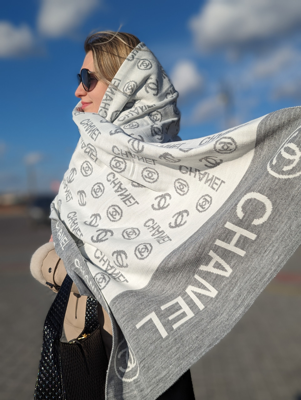 ПАЛАНТИН ШАРФ, ХУСТКА CHANEL ЖЕНСЬКИЙ ШАРФ ШАНЕЛЬ сірий із фірмовим пакованням