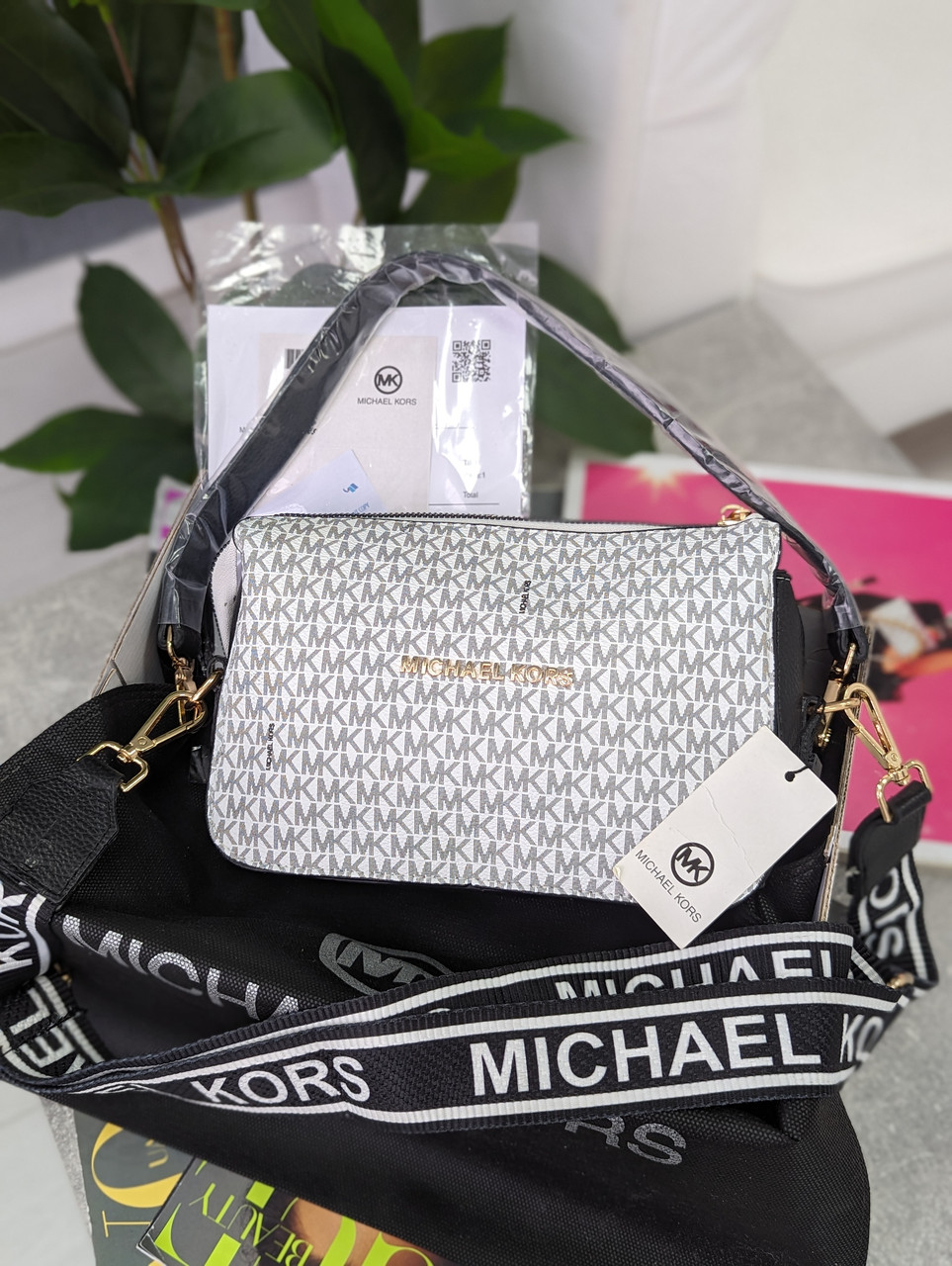 Сумка жіноча Michael Kors крос-боді білий Майкл Корс на широкому ремені