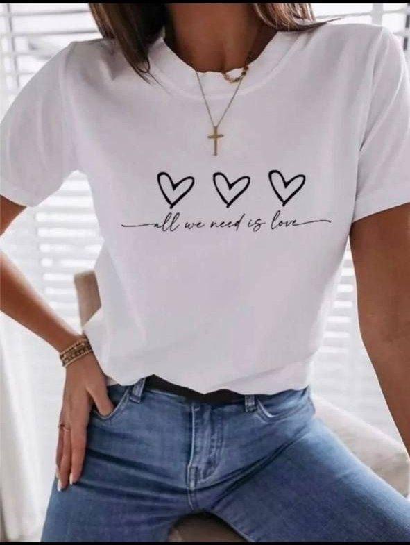 Турецька біла жіноча футболка Напів- Батал Розмір: 48,50,52,54,56 (21146-1), фото 1