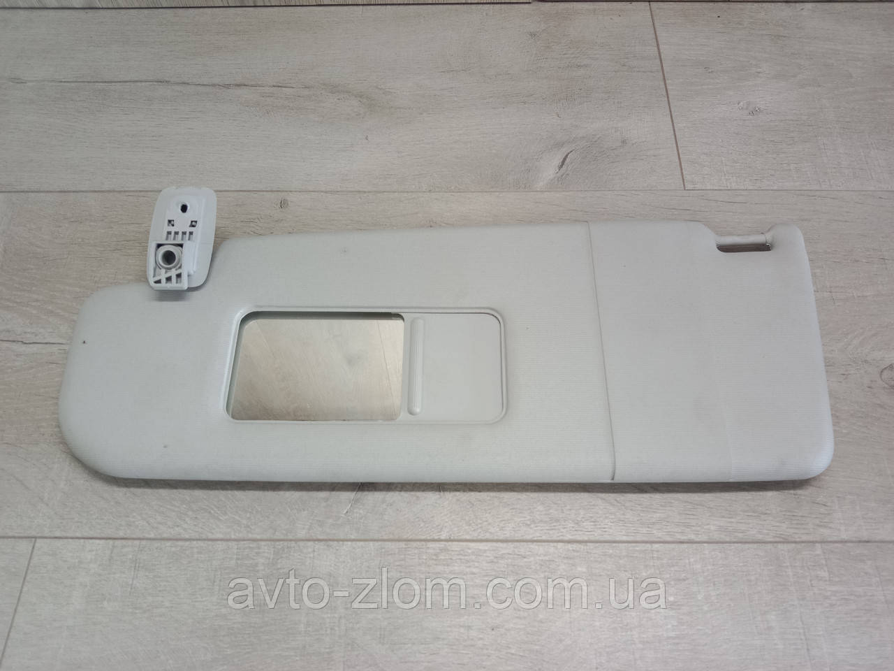 Сонцезахисний козирок Volkswagen Golf 5, Golf Plus. Гольф 5, Гольф Плюс. Лівий.   1K0857551.