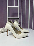 Туфлі човника жіночі бежеві на стійкому підборі натуральна шкіра, фото 5