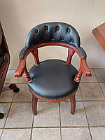 Крісло конференційне Бендетті (преміум) шкіра чорне