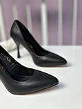 Туфлі жіночі чорні на підборах класичні натуральна шкіра, фото 4
