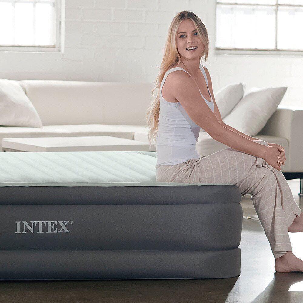 Надувна двоспальне ліжко Intex 64906, 152х203х46 см, вбудований електронасос