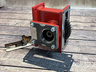 Додатковий привід НШ 10 на трактор Т-25