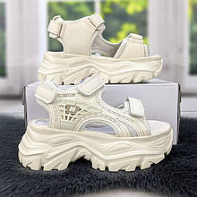 Босоніжки підліткові для дівчинки Jong Golf молочні на платформі 5413 33