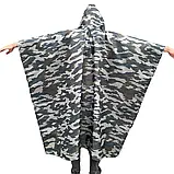 Водостійкий дощовик з каптуром для укриття від дощу, має три шари. Камуфляжний., фото 4
