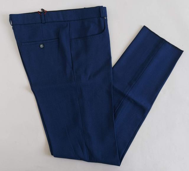 фотографія чоловічі класичні штани синього кольору