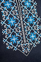 Темно-синя вишиванка для хлопчика з блакитним геометричним орнаментом розміри 110–164, фото 2