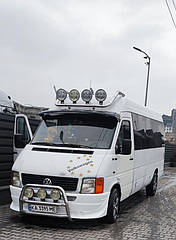 Накладка на передній бампер 4 фари Volkswagen LT