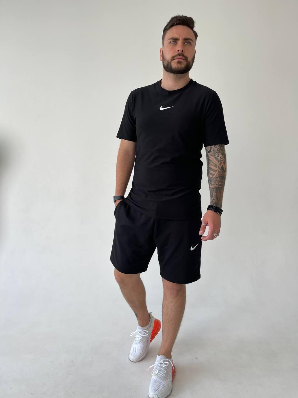 Літній спортивний костюм чоловічий чорного кольору футболка шорти Nike молодіжний стильний комплект для підлітка