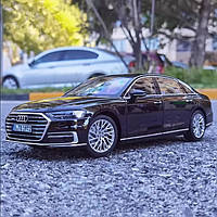 Audi A8. 21.5 см. Масштаб  1:24. Звукові, світлові ефекти.