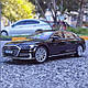 Audi A8. 21.5 см. Масштаб 1:24. Звукові, світлові ефекти.