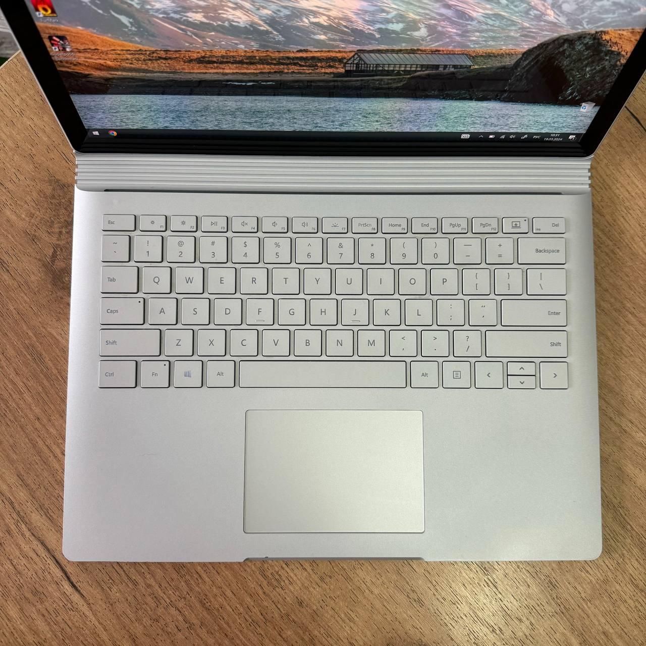 Сенсорний Microsoft Surface Book 2 13.5''(3000x2000) IPS