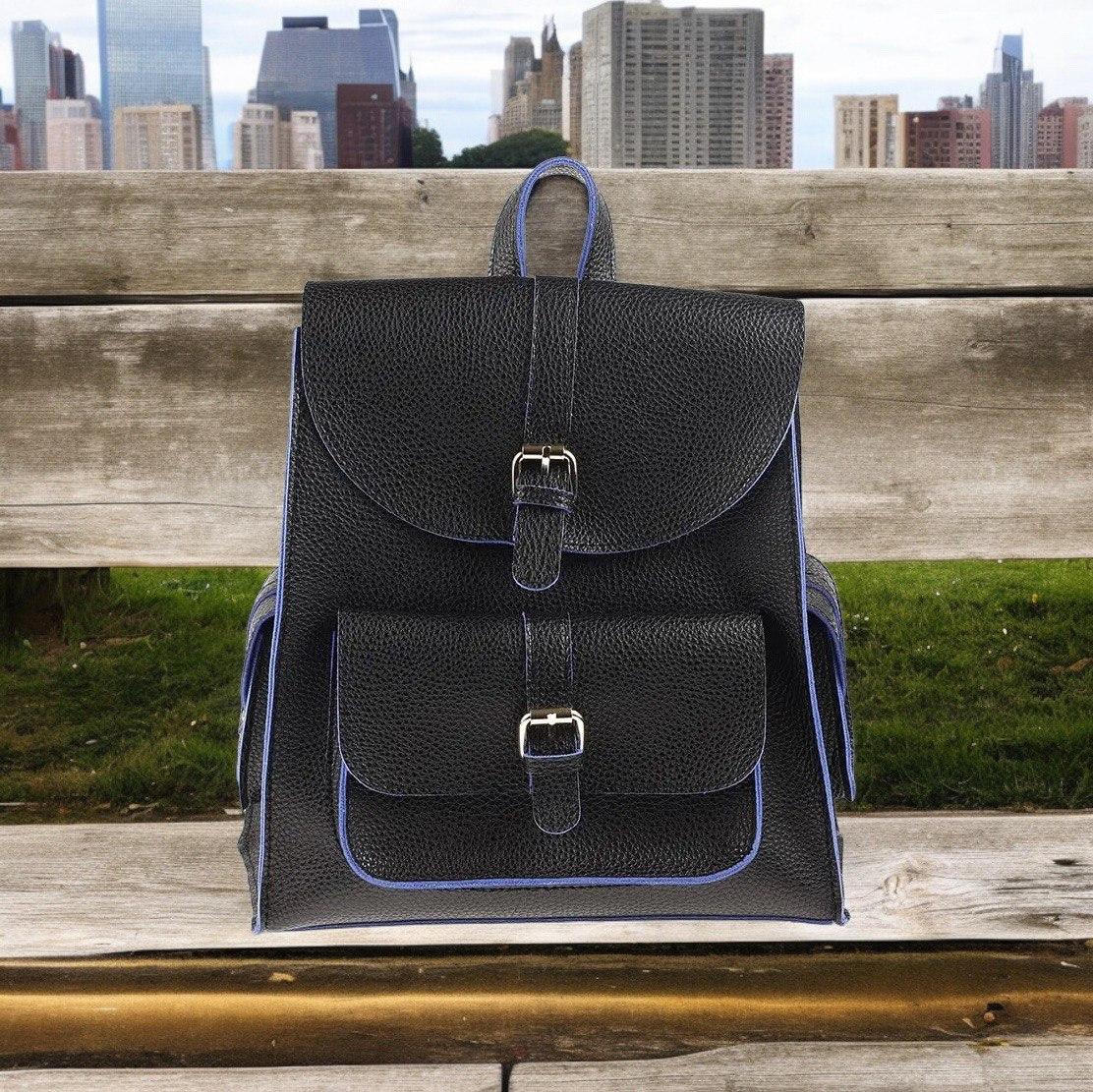 Рюкзак жіночий Betty Pretty з екошкіри чорний з синім 956BLKBLUE, фото 1