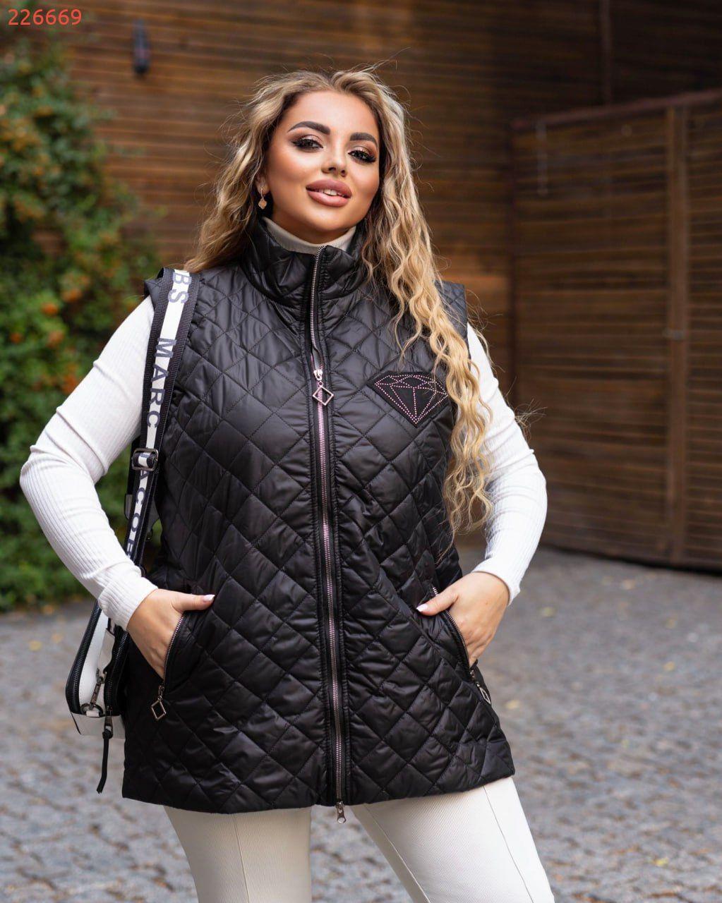 Стильна жіноча жилетка великих розмірів з плащівки, утеплювач синтепон 100, розміри 48-62, фото 1
