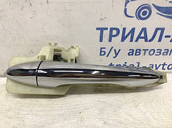 Ручка дверей зовнішня передня ліва Kia Sportage SL 1.7 DIESEL D4FD 2010 (б/в)
