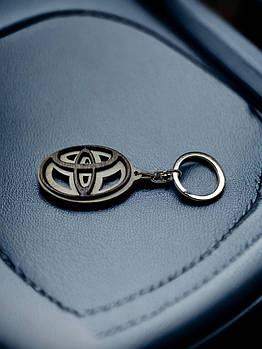 Брелок з дерева Toyota