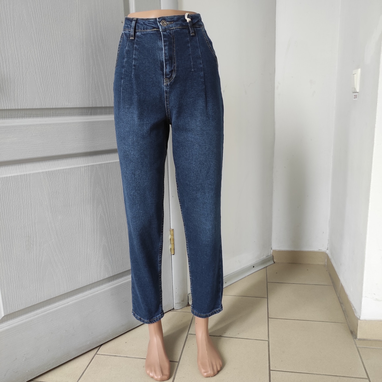 Джинси жіночі МОМ стрейч косі кишені 40 сині, фото 1