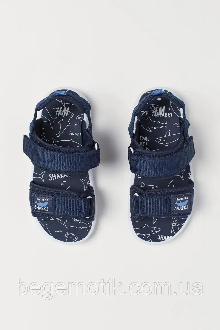 Босоніжки сандалі H&M для хлопчика сині з акулами розмір 34