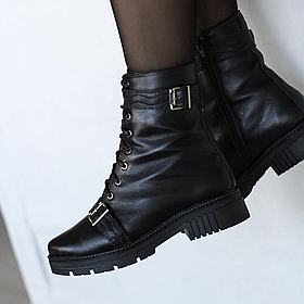 Черевики шкіряні жіночі зі шкіри чорного кольору на тракторній підошві «Style Shoes»