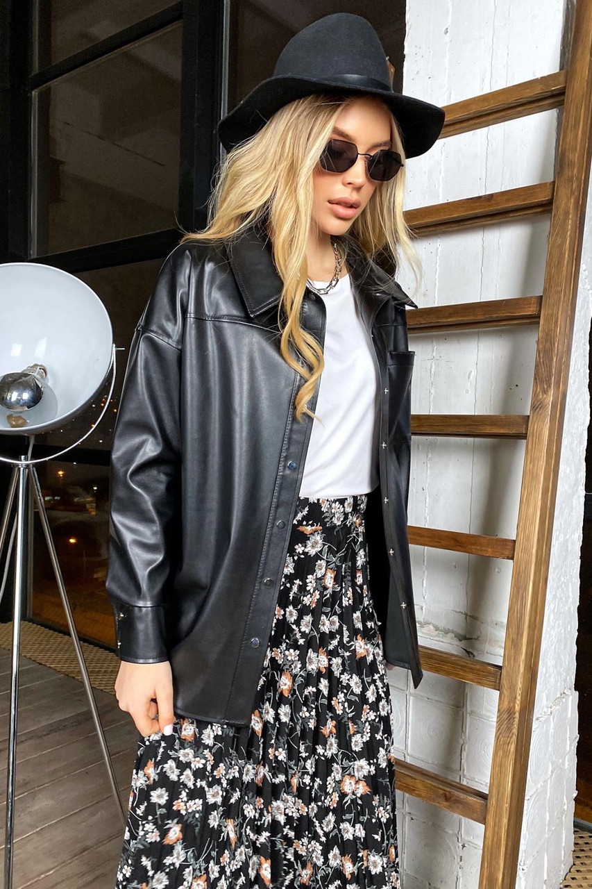 Чорна сорочка з екошкіри жіноча однотонна оверсайз, фото 1