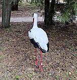 Лелека великий - садова фігура з кераміки на металевих лапках, фото 3