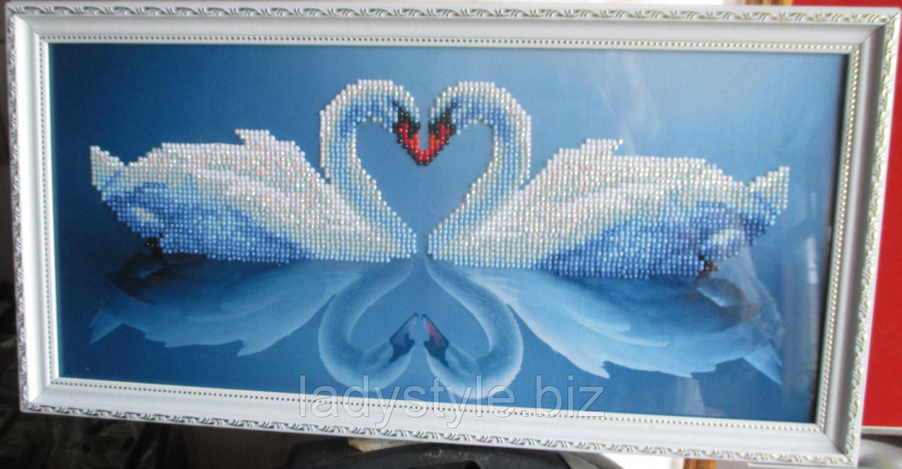 Картина "Пара лебедей" от студии LadyStyle.Biz