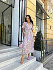 Легке жіноче плаття NOBILITAS 42-56 бежевого кольору в крупну квітку, фото 3