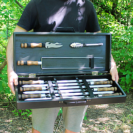 Набір ЕКОНОМ шампурів в дерев'яній коробці для подарунка куму, чоловіку, батьку, шефу.