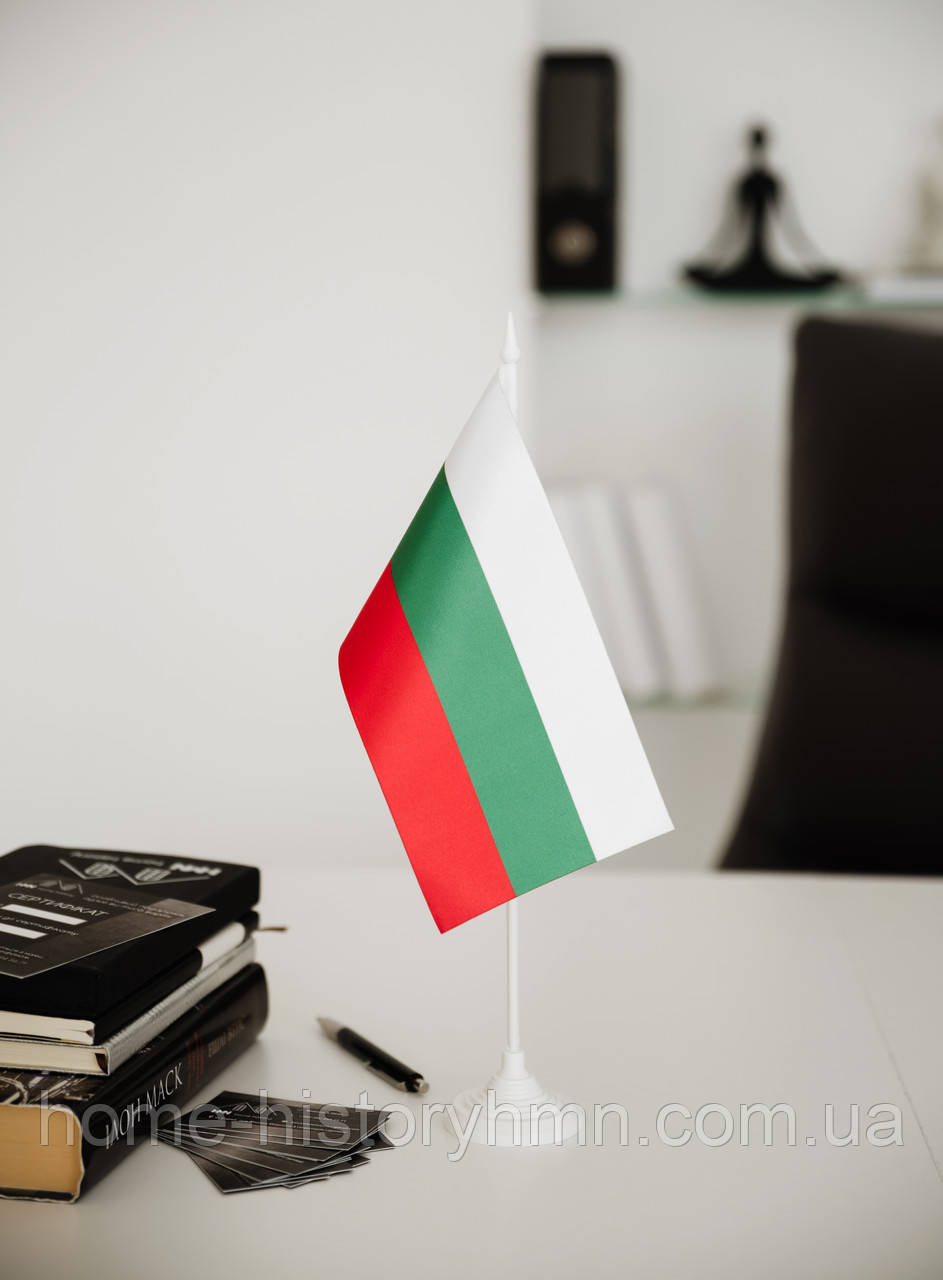Настільний прапор Болгарії з пластиковим утримувачем