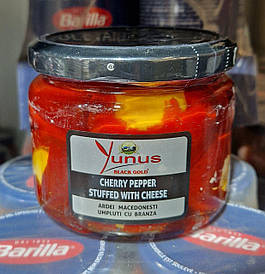 Перець фарширований фетою Yunus 290 г.