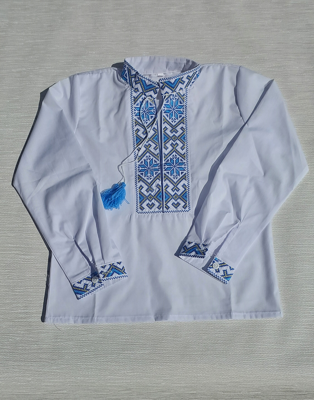 Дитяча вишита сорочка для хлопчика в білому кольорі з гарною вишивкою. Розміри 6-12 років