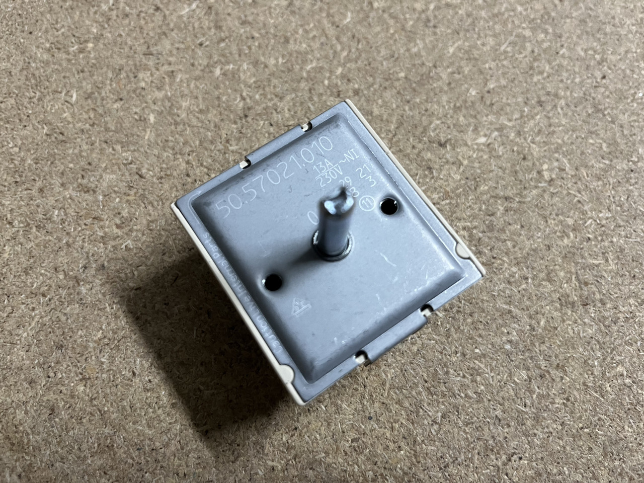 Перемикач конфорки для електроплити універсальний EGO 50.57021.010