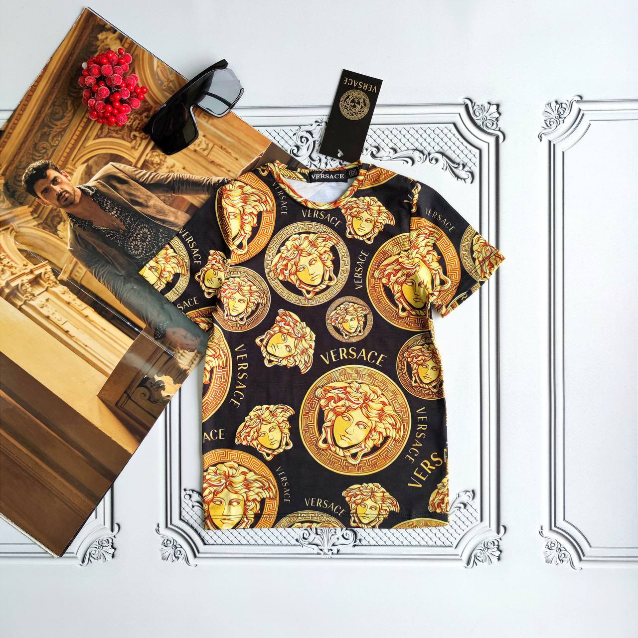 Чорна підліткова футболка Versace