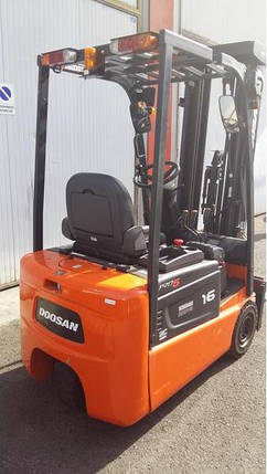 Навантажувач електричний Doosan, фото 2
