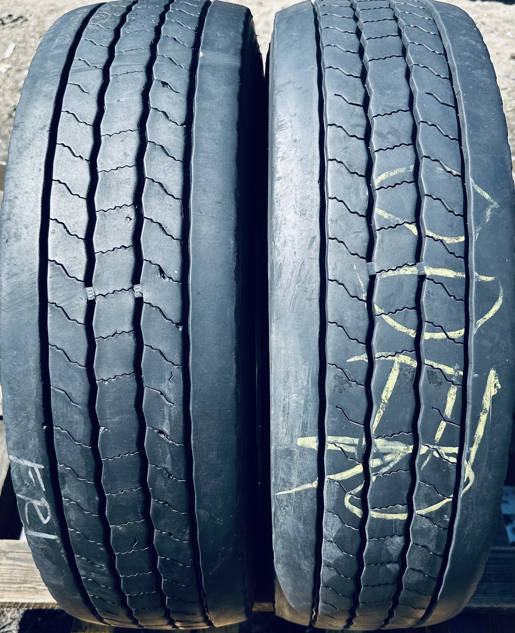 Шина вантажна б/у 215/75R17.5 Hankook Smart Flex AH35 (рулева)