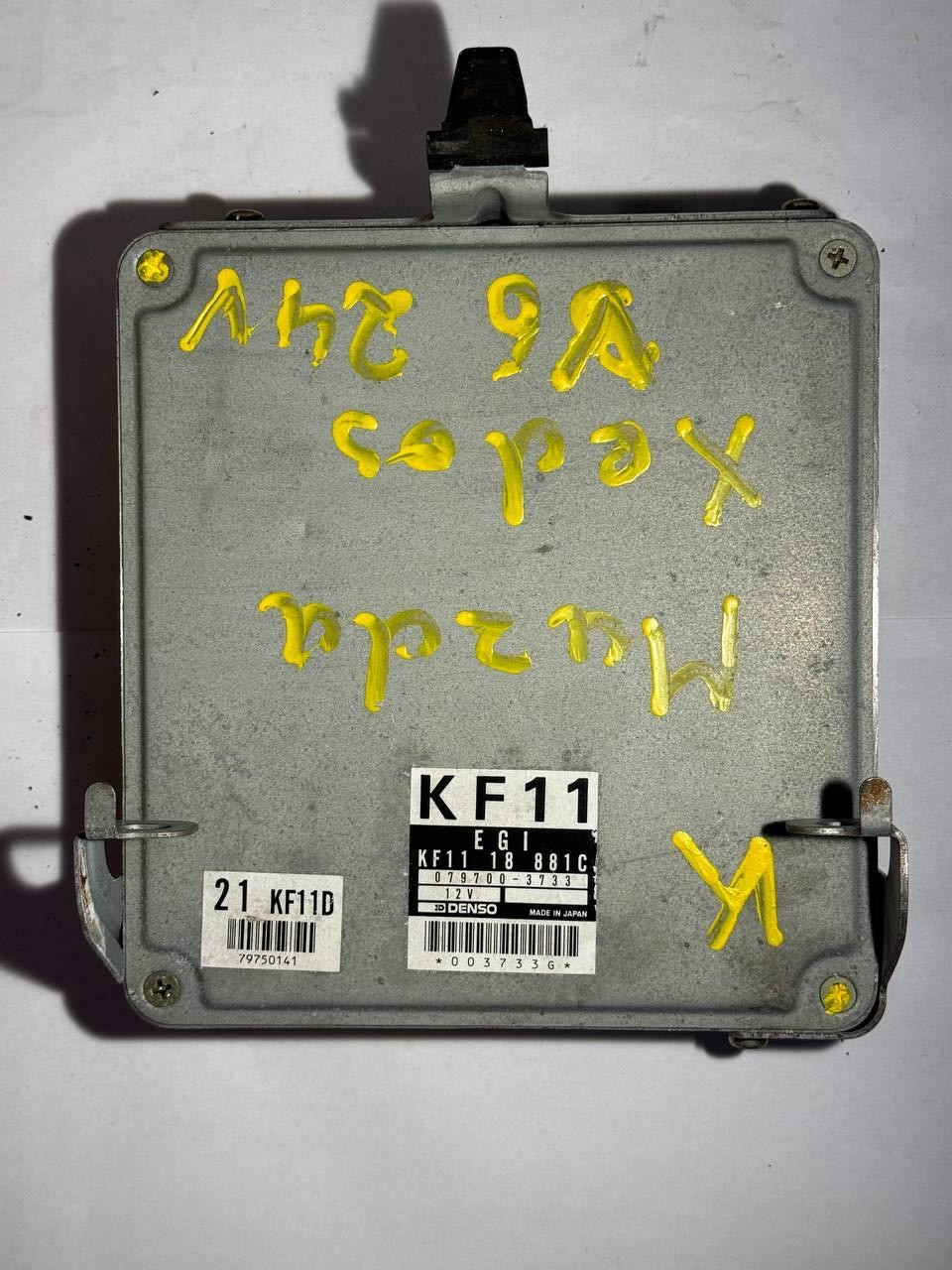 Електронний блок керування Mazda Xedos 079700-3733 / 0797003733 / KF11 18 881C / KF1118881C