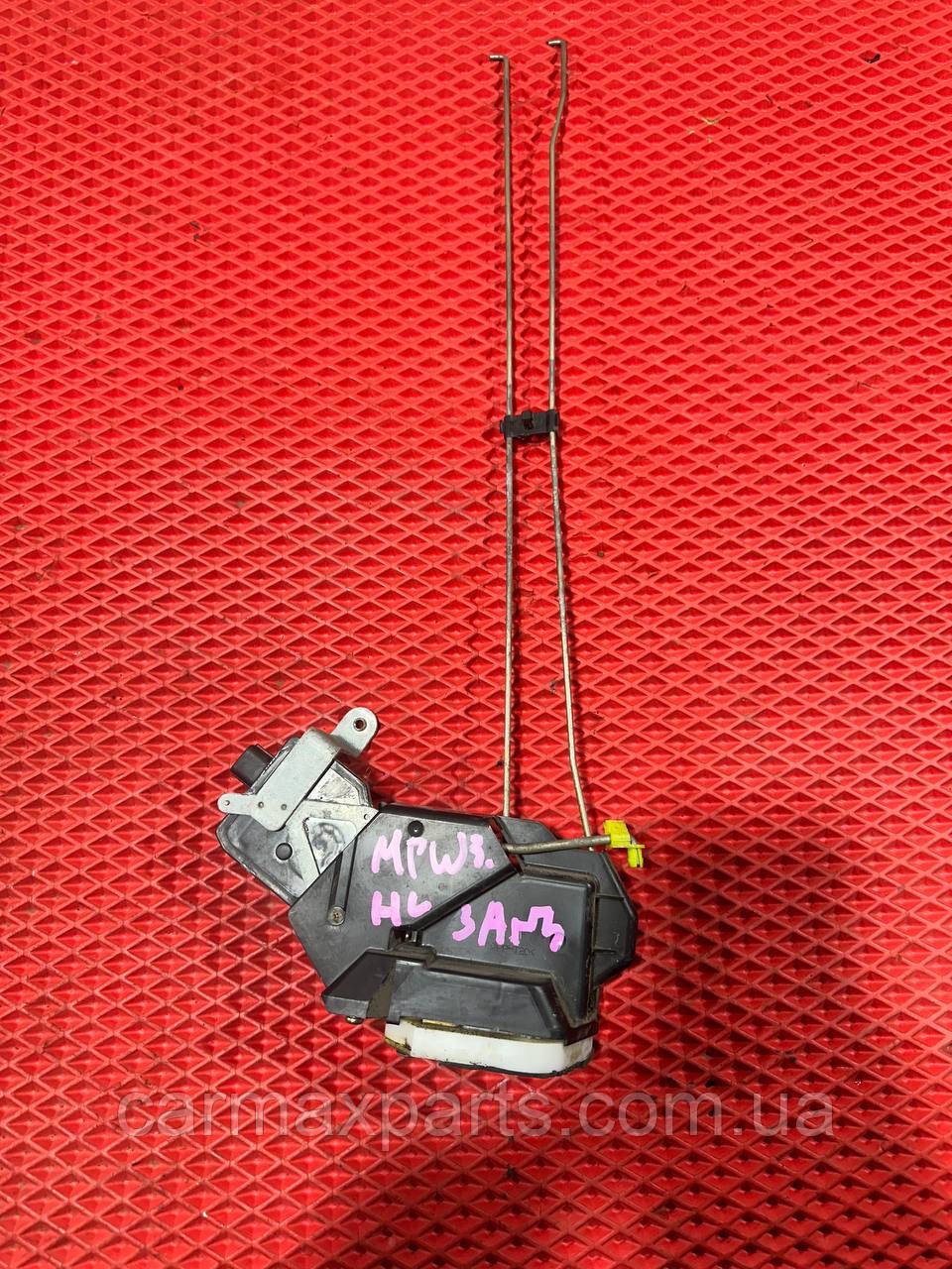 Замок центральний задній Лівий дверцят Mitsubishi Pajero Wagon III 2000-2007 б/у Оригінал, фото 1