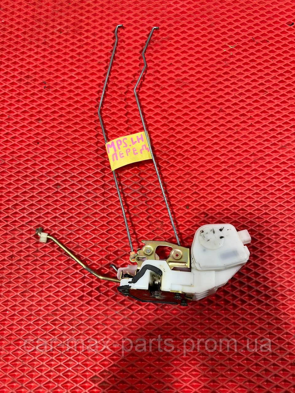 Замок центральний передній Лівий дверцят Mitsubishi Pajero Sport 1 97-08 б/у Оригінал, фото 1