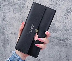 Гаманець чорного кольору жіночий