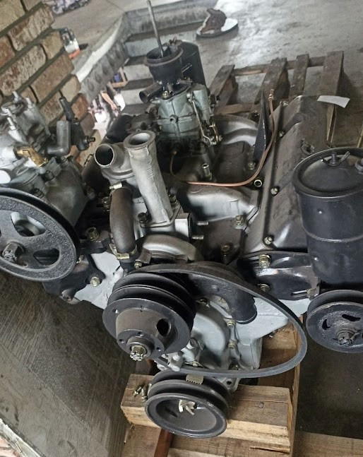 Двигун УРАЛ-375 бензин